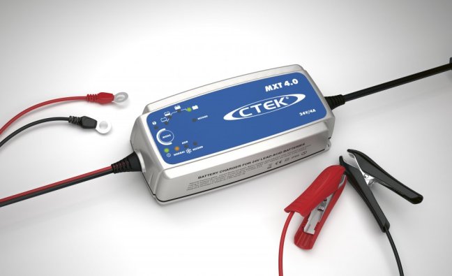 Nabíječ CTEK MXT 4.0